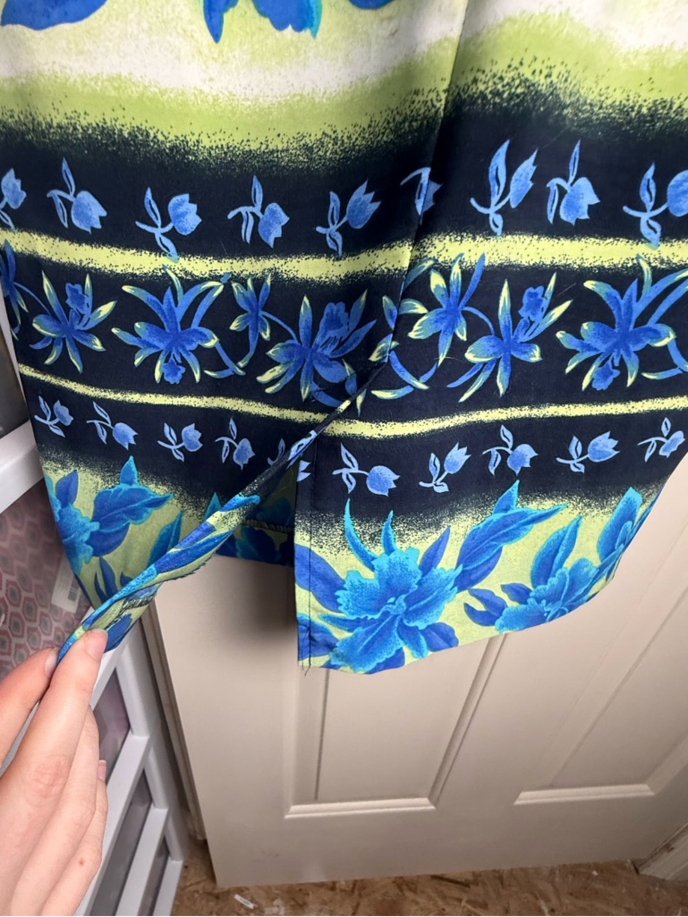 Green and Blue Floral Dress Size 6 Kathie Lee Collection - Picture 8 of 8